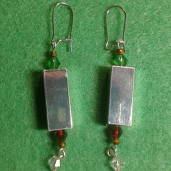"Colors of Xmas" swarovski crystal earrings - Picture 7 of 7